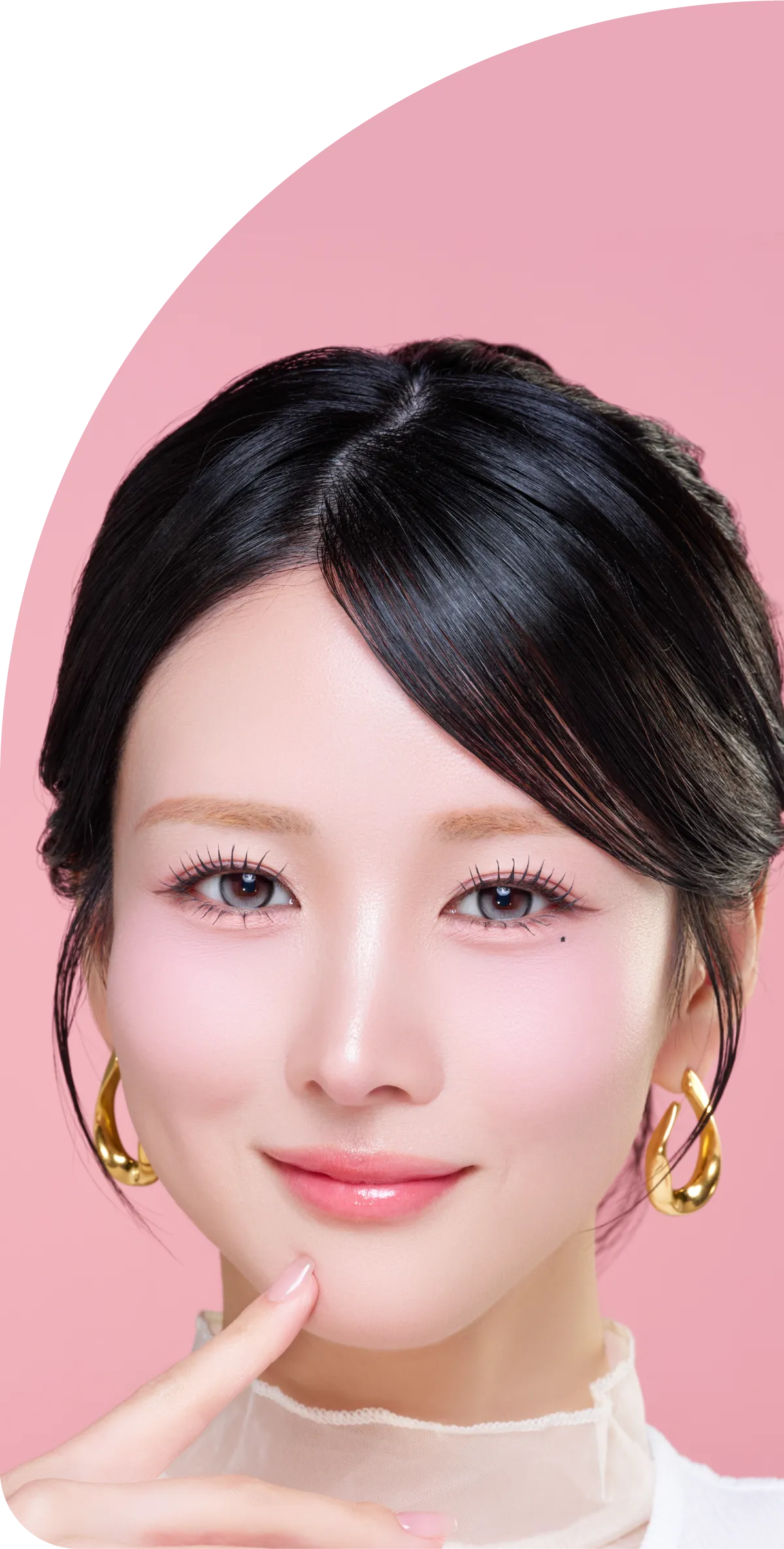 束感のポンポンカールマスカラモデル画像